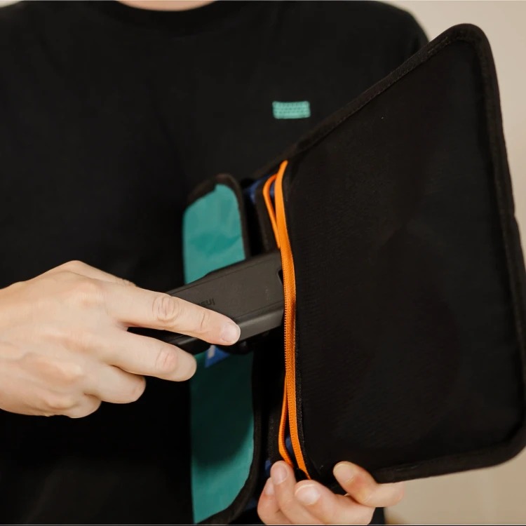 Etui na laptopa